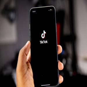 TikTok گوگل را شکست داده و پربازدیدترین وب سایت جهان در سال 2021 شد